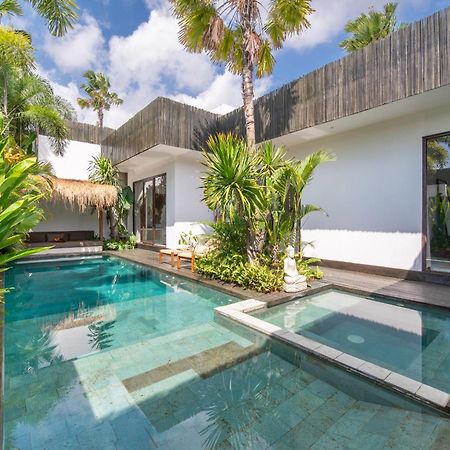 Villa Yogi Surf 3 Canggu Luaran gambar